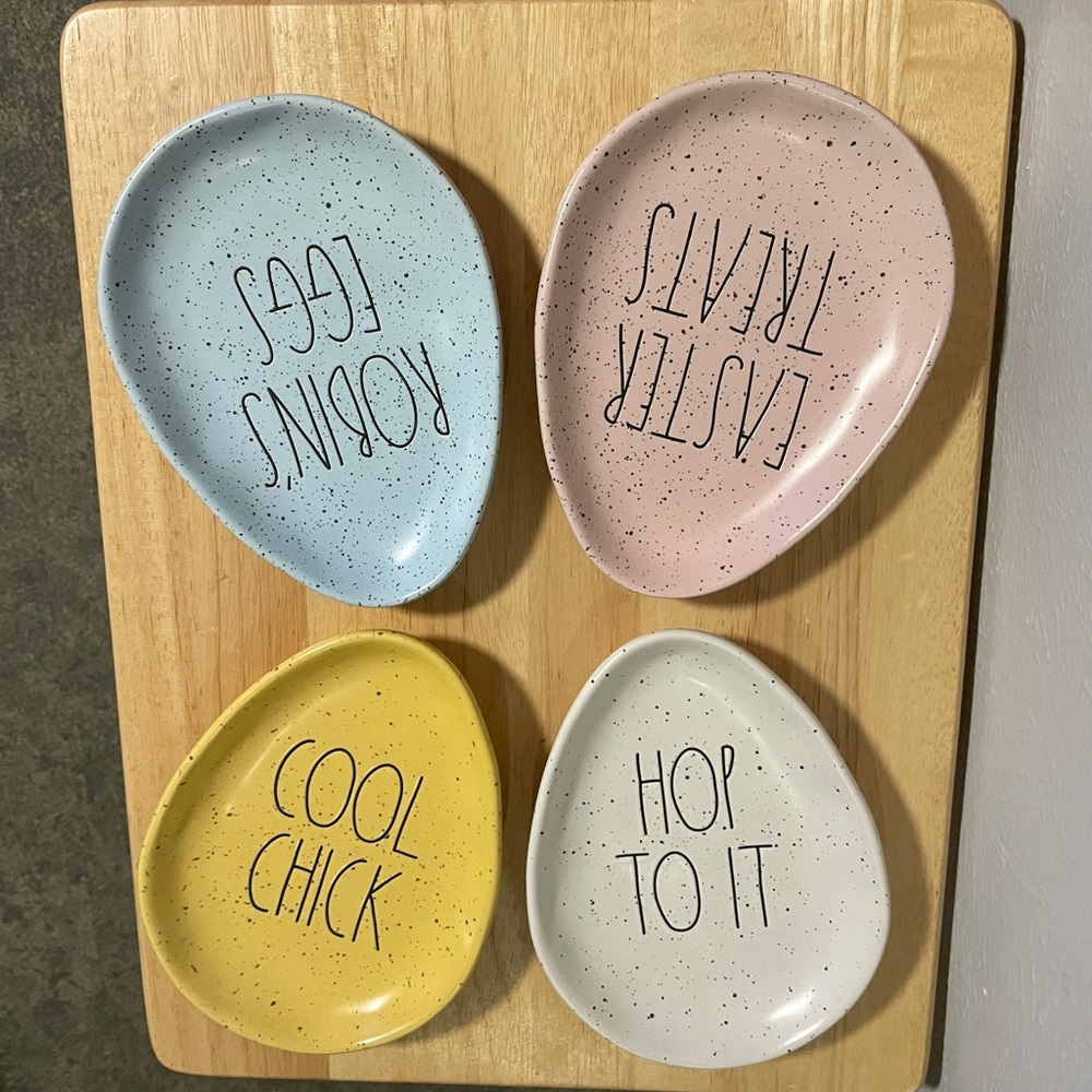 NWT 4 Rae Dunn pastel speckled Easter egg plates set